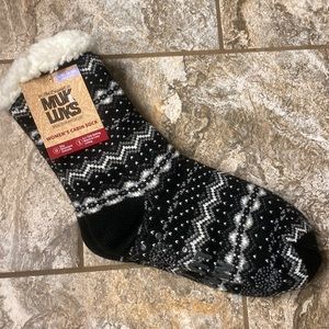 MUKLUKS Women’s Cabin Socks